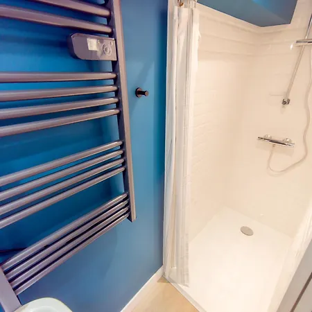 Дом отдыха Maison A 10 Min Du Centre Dans Avenue Privee !