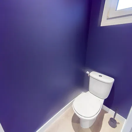 Maison à 10 Min Du Centre Dans Avenue Privée ! *