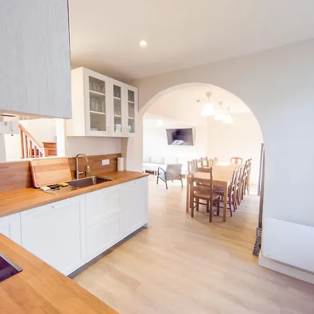 Дом отдыха Maison A 10 Min Du Centre Dans Avenue Privee ! Нант