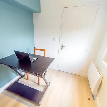 Дом отдыха Maison A 10 Min Du Centre Dans Avenue Privee ! Нант