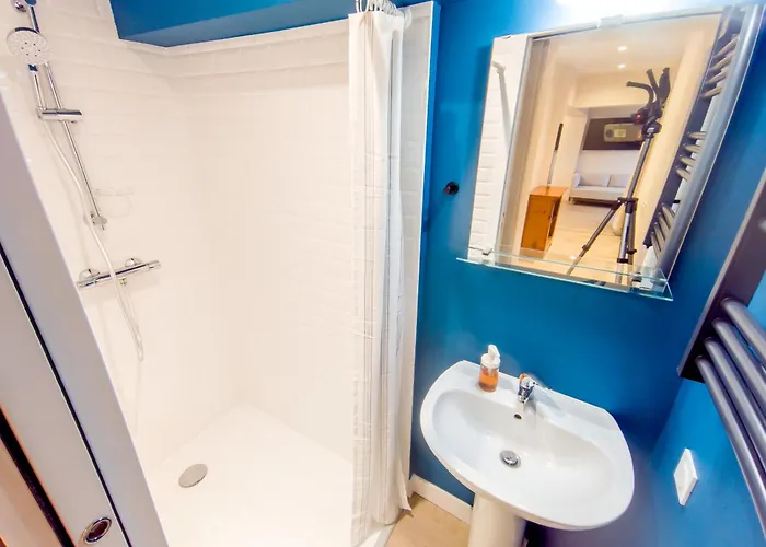 度假居 Maison A 10 Min Du Centre Dans Avenue Privee !