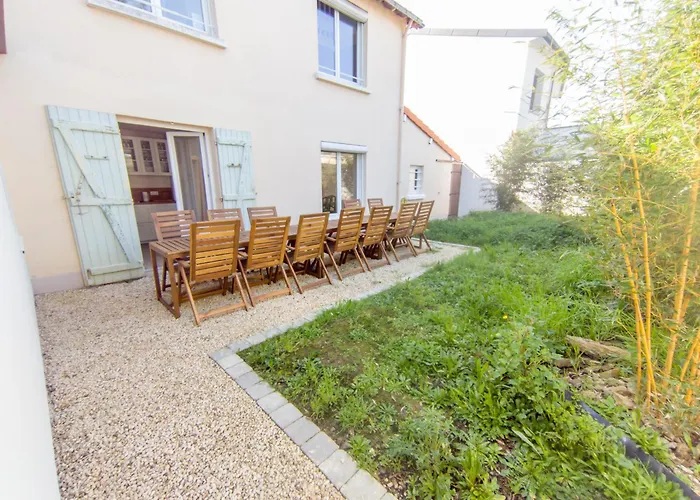 度假居 Maison A 10 Min Du Centre Dans Avenue Privee !